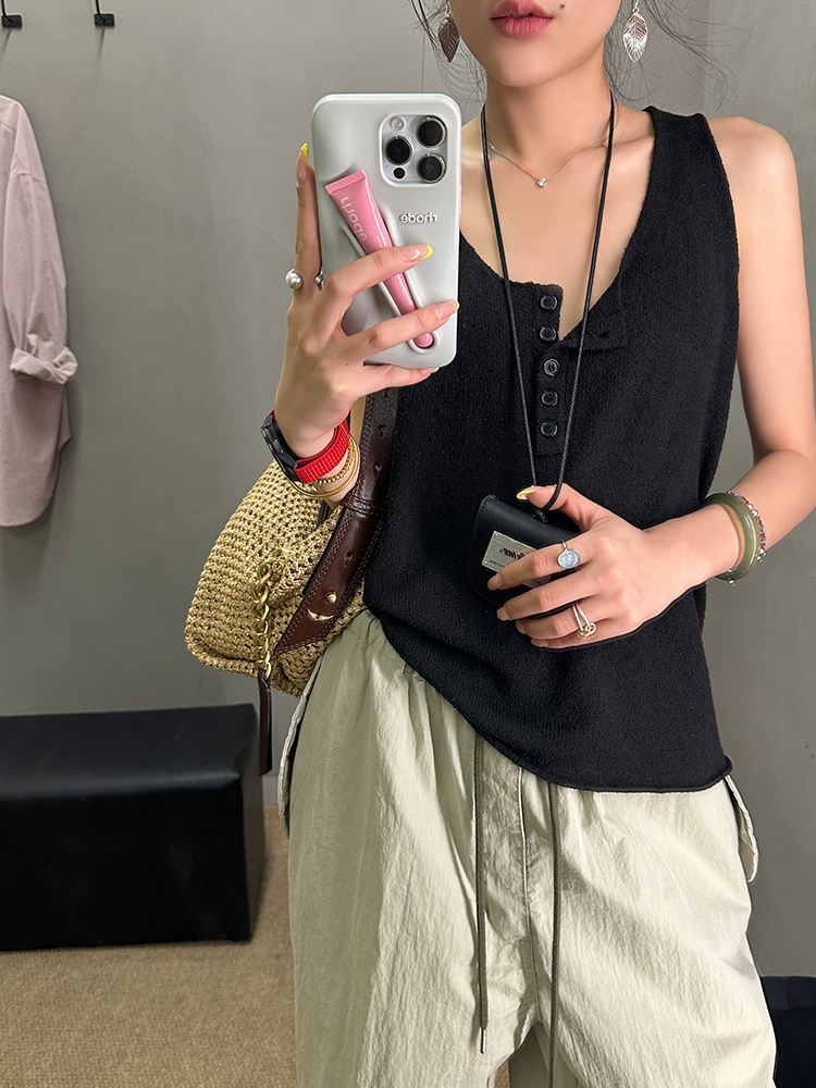 Henry Neck Sleeveless Tops_BDHL7257