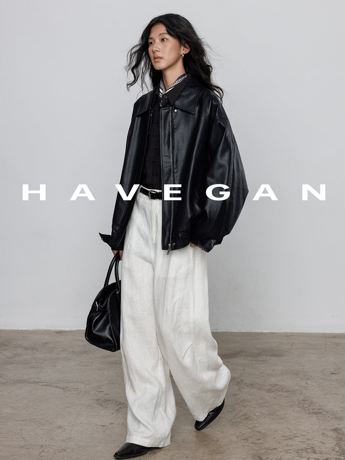 Long-Sleeved Leather Jacket_BDHL7709