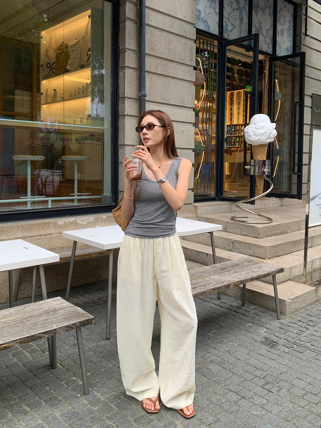 Matte Wide-Leg Pants_BDHL8338