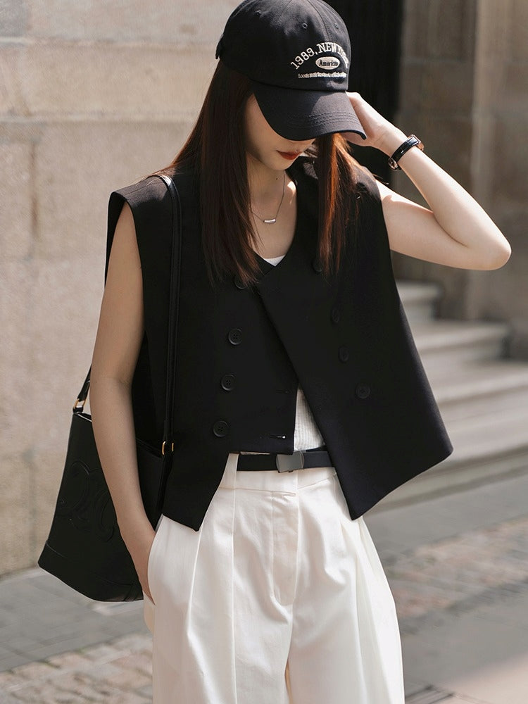 Black Double-Breasted Gilet_BDHL7151