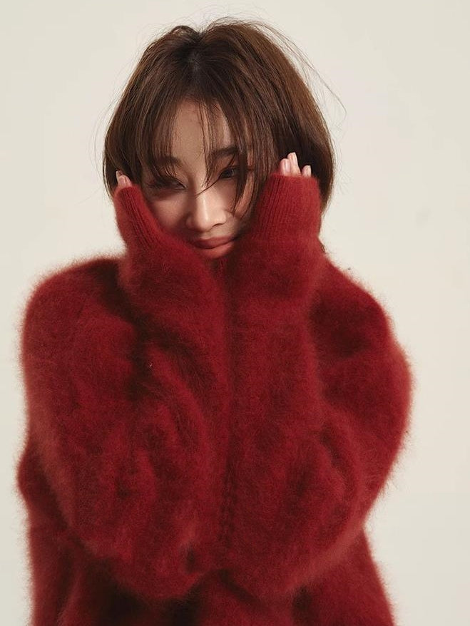 Fluffy Round Neck Sweater_BDHL6831