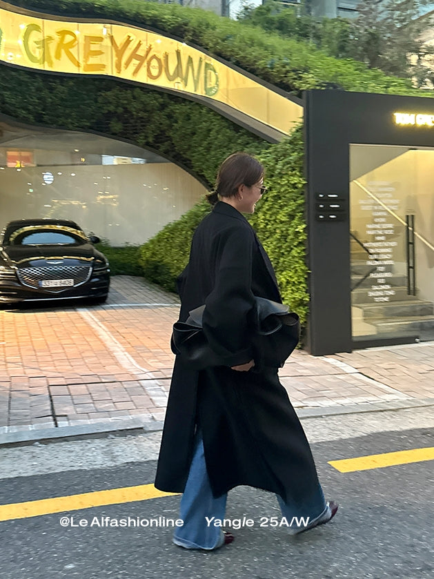 Black Relaxed-Fit Long Coat_BDHL7920