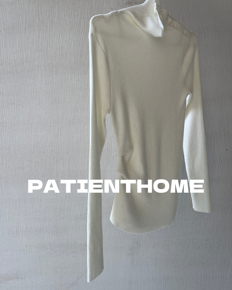 Turtleneck Split Knitted Top_BDHL5312