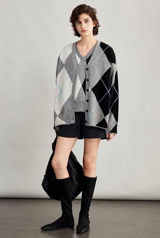 Diamond-Pattern Knitted Vest Or Cardigan_BDHL7995
