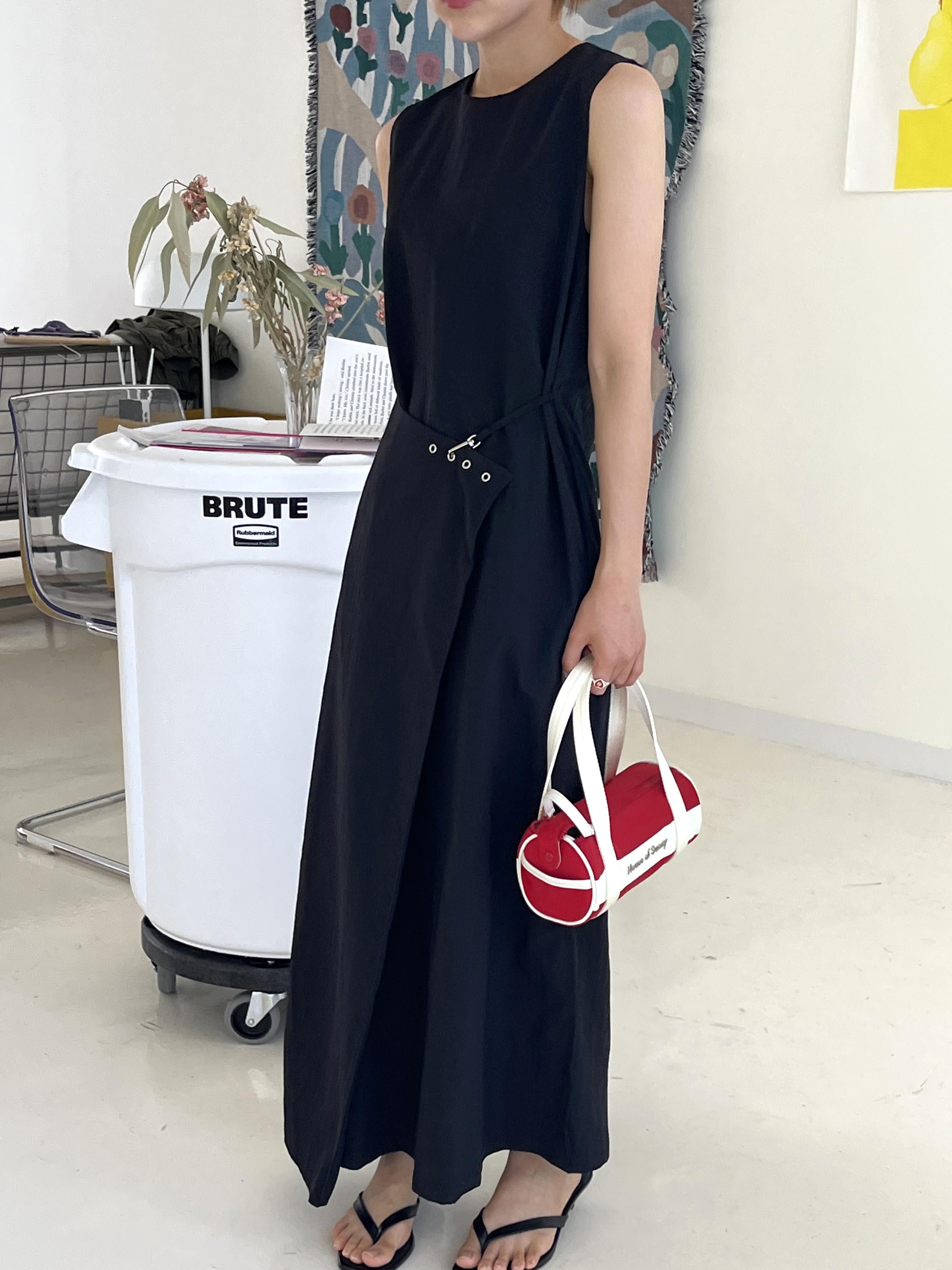 Side Buckle Sleeveless Dress_BDHL7566