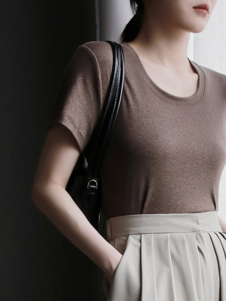 Deep U-Neck Short-Sleeved Tops_BDHL7577