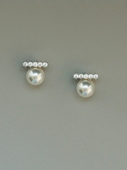 Simple Pearl Ear Clips or Pierced Earrings_BDHL7465