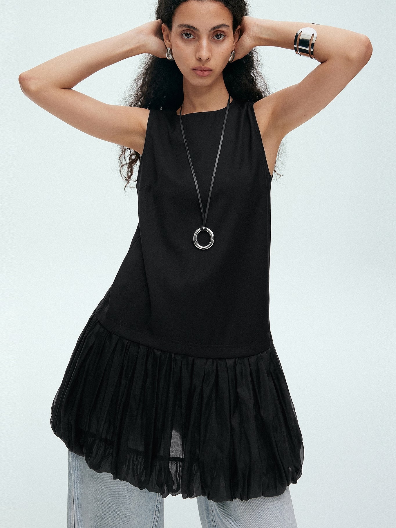 Flower Bud Sleeveless Tops_BDHL7634