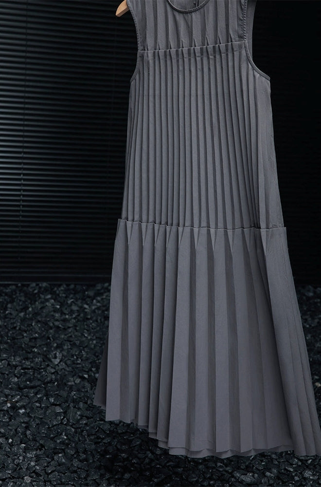 Pleated A-Line Sleeveless Midi Dress_BDHL7324