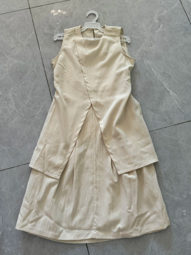Sleeveless Tops And Pleated Skirt Set_BDHL7567