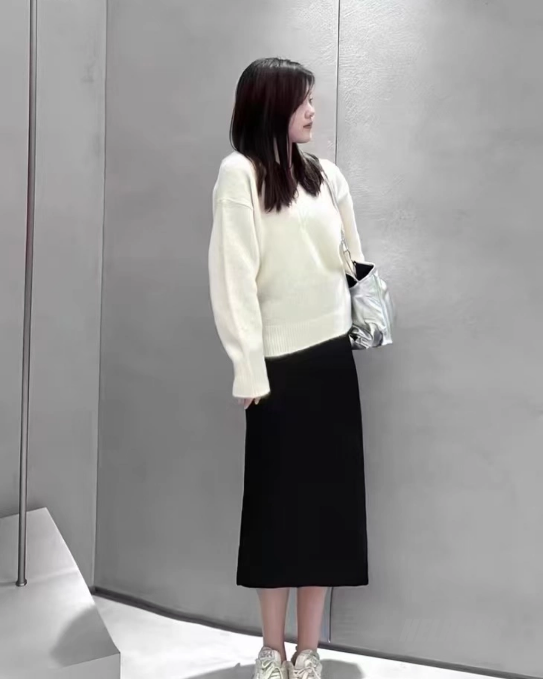 High-Waisted Thick Straight Skirt_BDHL7817