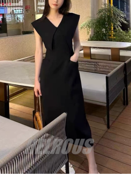 Big Collar Black Sleeveless Dress_BDHL7570