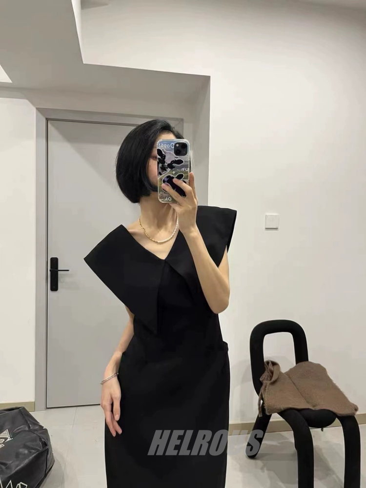 Big Collar Black Sleeveless Dress_BDHL7570