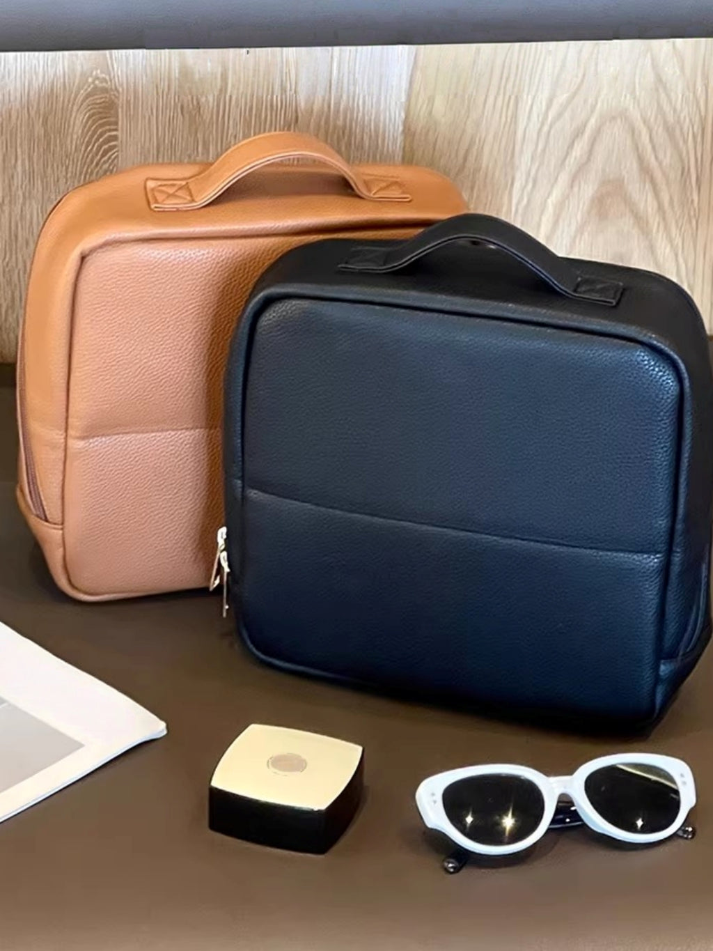 Large Capacity 3D Cosmetic Organizer Pouch_BDHL8189