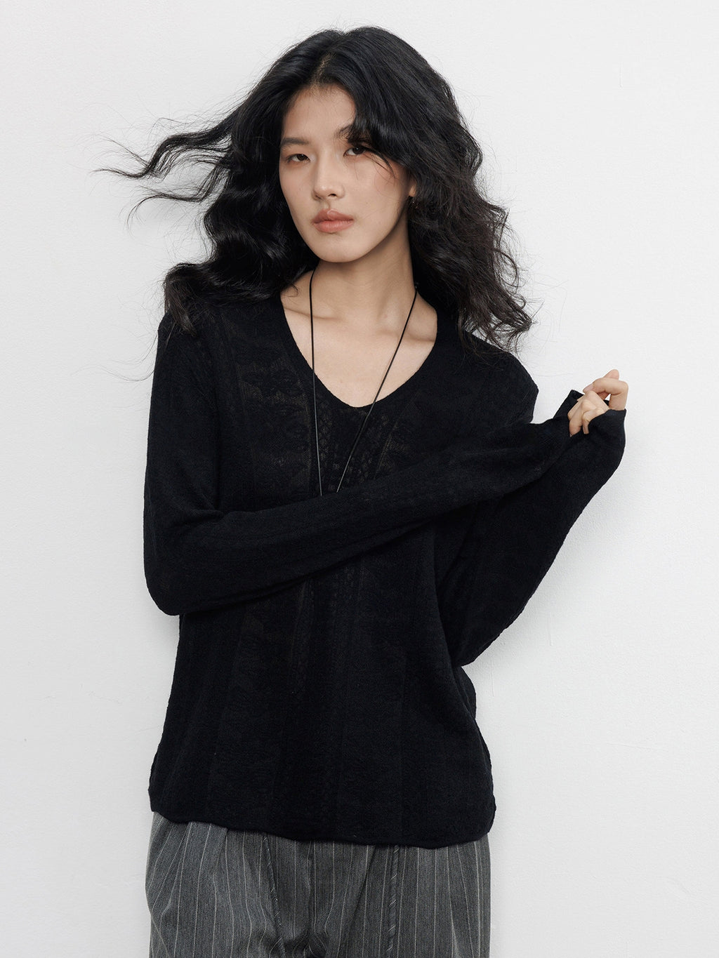 V領蕾絲針織上衣_BDHL8140