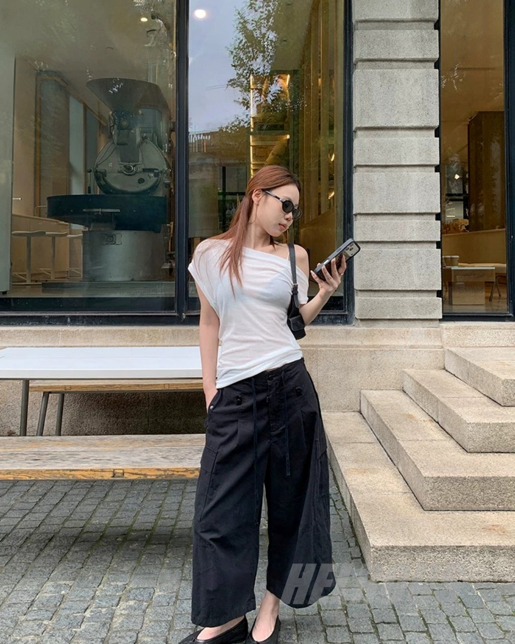 Asymmetric Off-Shoulder Cotton Top_BDHL8337