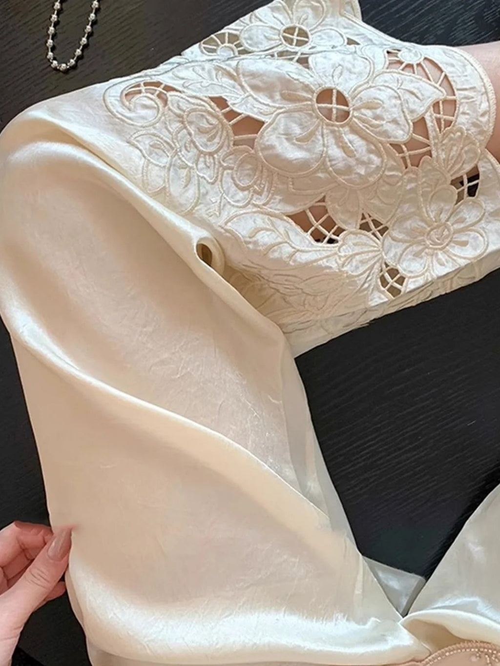 Floral Lace Cuff Satin Pants_BDHL8251