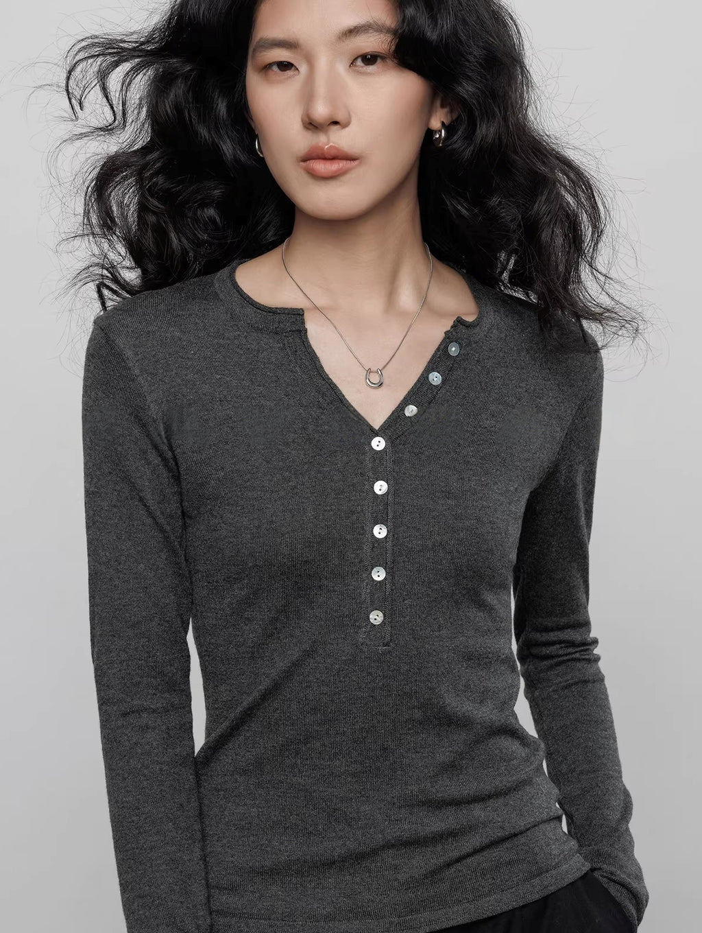 Spring Henley Neck Long Sleeve Knitted Top_BDHL8205