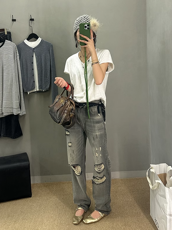 Slim Short V-Neck T-Shirt_BDHL7302