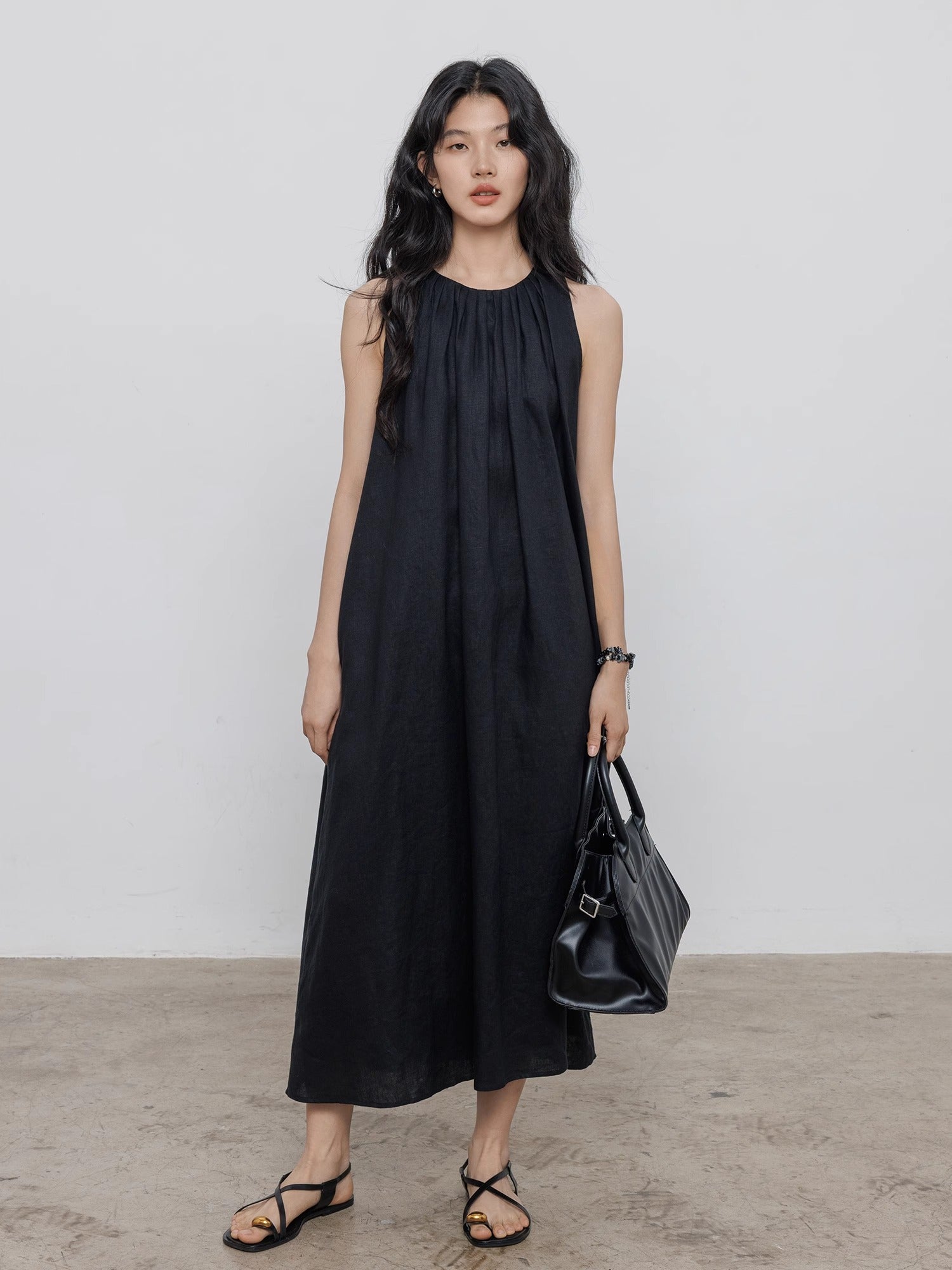 Black A-Line Skirt Sleeveless Dress_BDHL7360