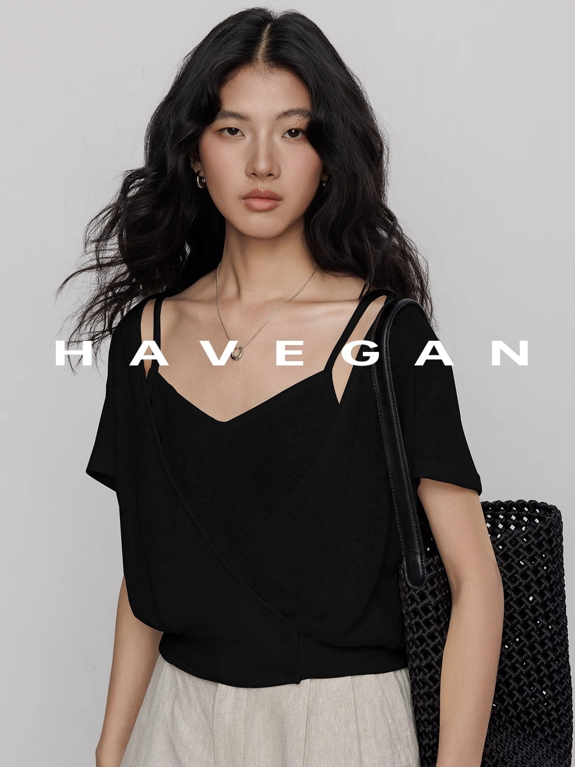Light Cardigan And Camisole Set_BDHL7363