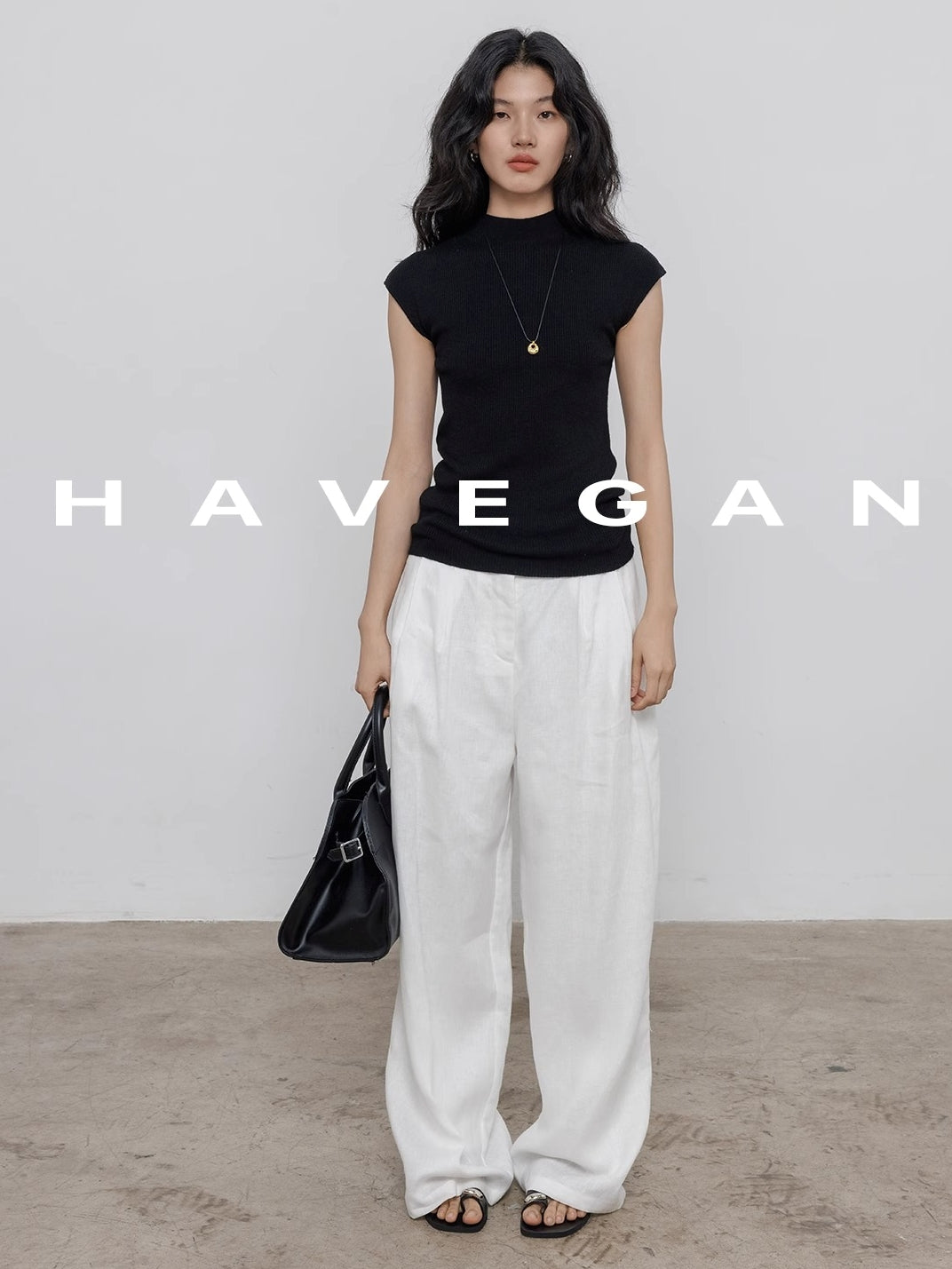 Half Turtleneck Knitted Vest_BDHL7357