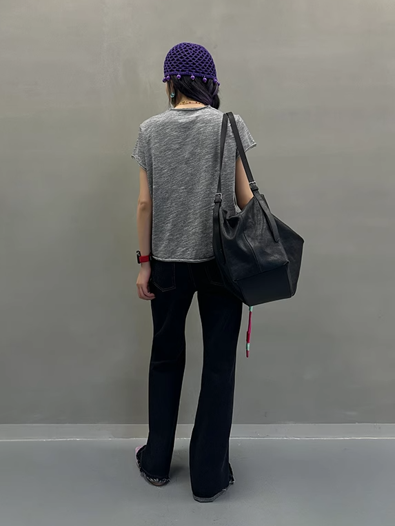 Slim Short V-Neck T-Shirt_BDHL7302