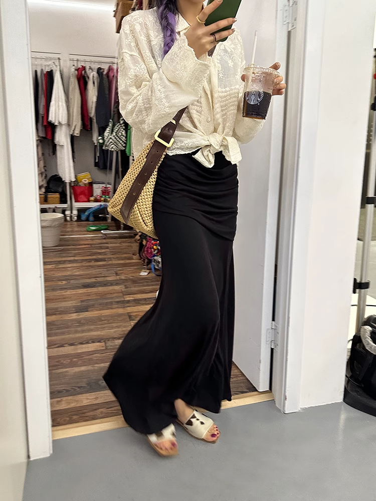 Hip-Covering Long Skirt_BDHL7347