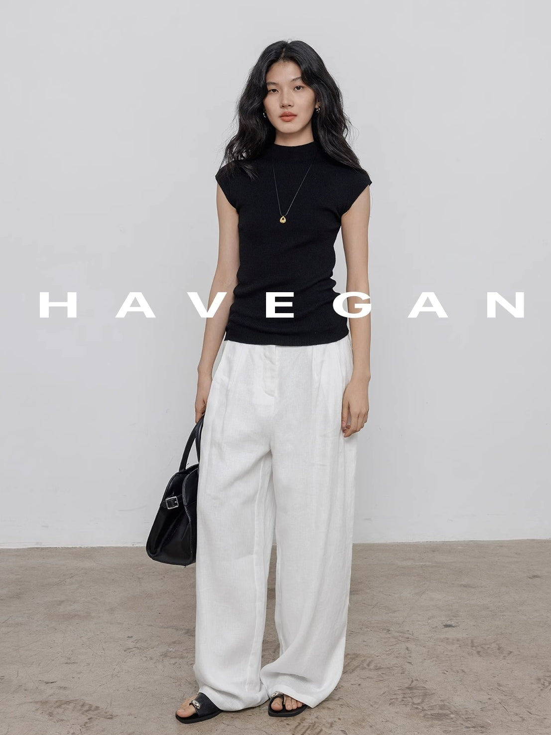 Half Turtleneck Knitted Vest_BDHL7357