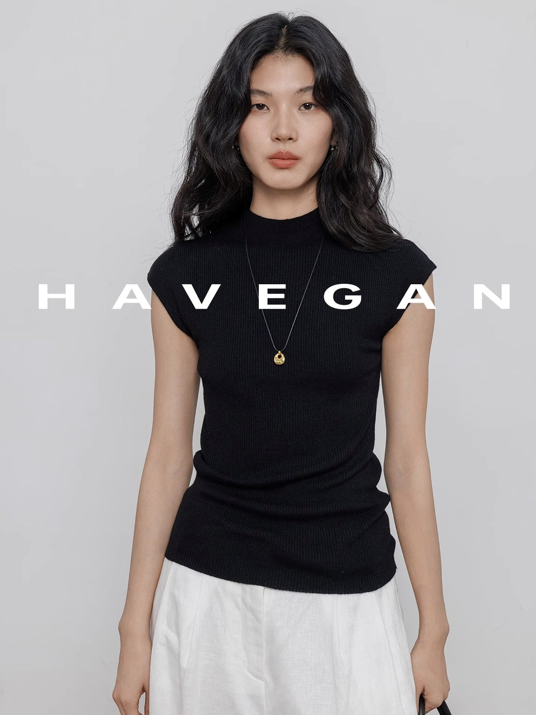 Half Turtleneck Knitted Vest_BDHL7357