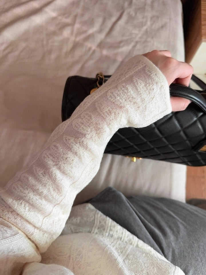 V領蕾絲針織上衣_BDHL8140