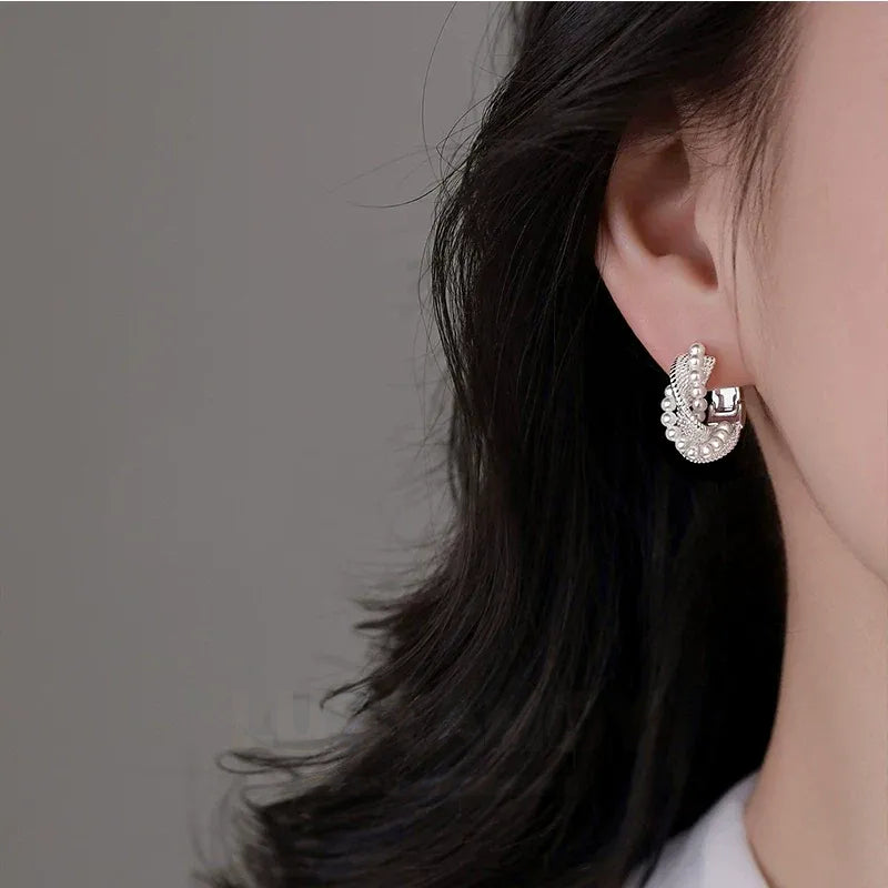Pearl Twist Hoop Earrings_BDHL8460