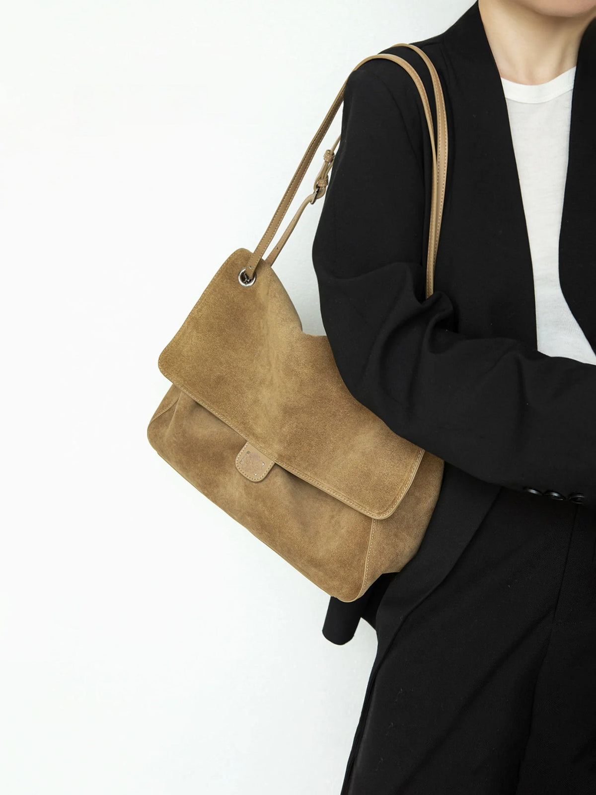 Matte Leather Flap Shoulder Bag_BDHL8456