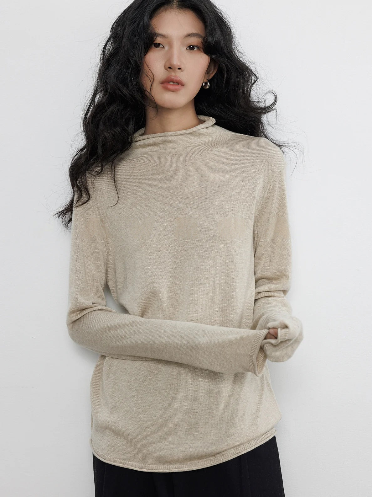 High-Neck Relaxed Tops_BDHL7899