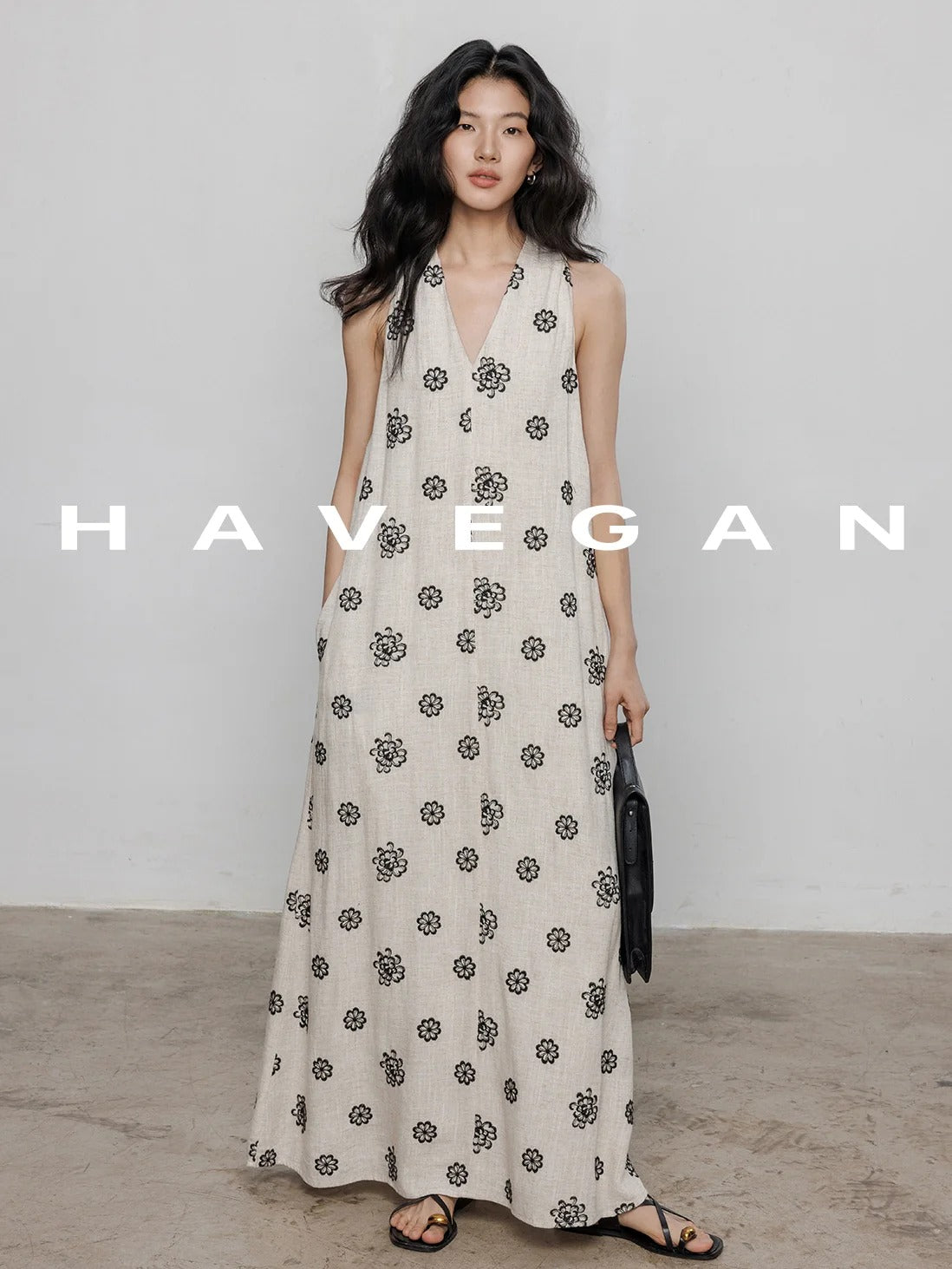 V-Neck Embroidered Floral Dress_BDHL7237