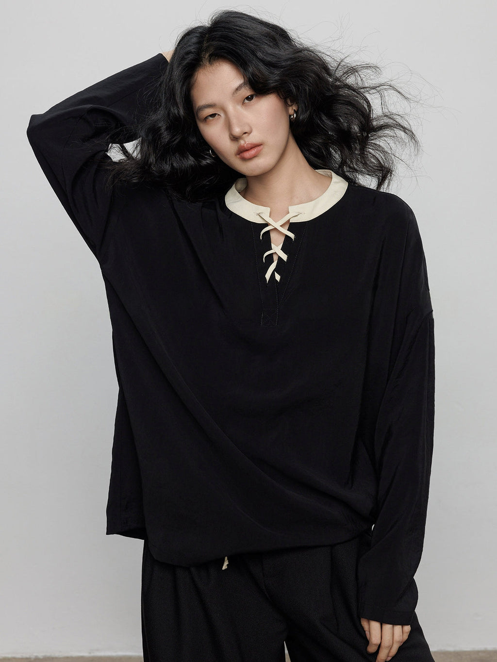 V-Neck Colour-Block Tops_BDHL8138