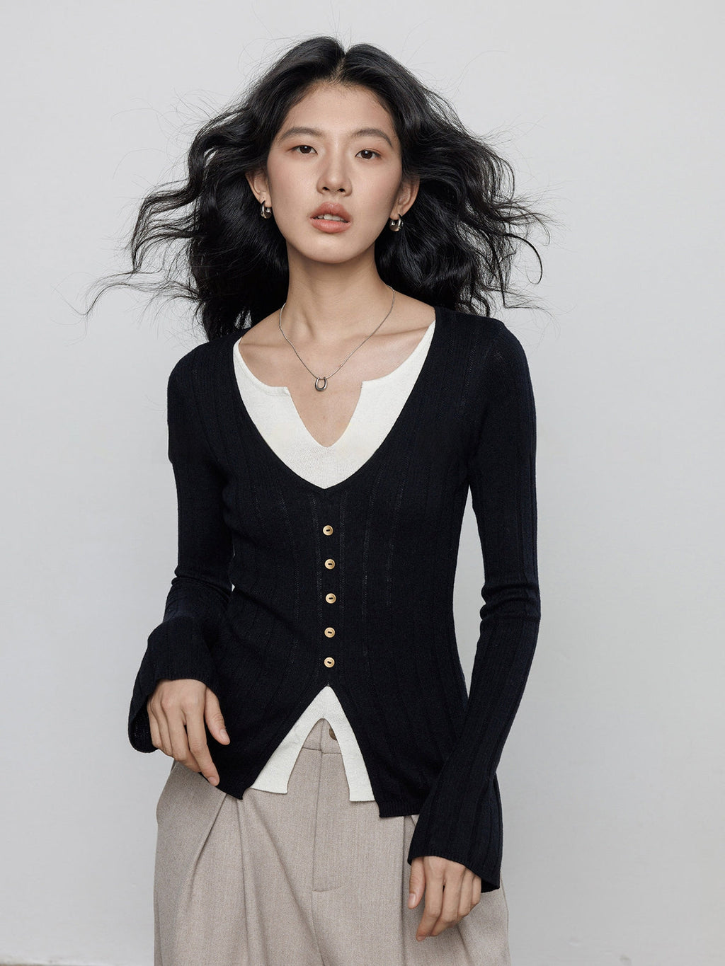 V-Neck Two-Piece Style Knit Tops_BDHL8137