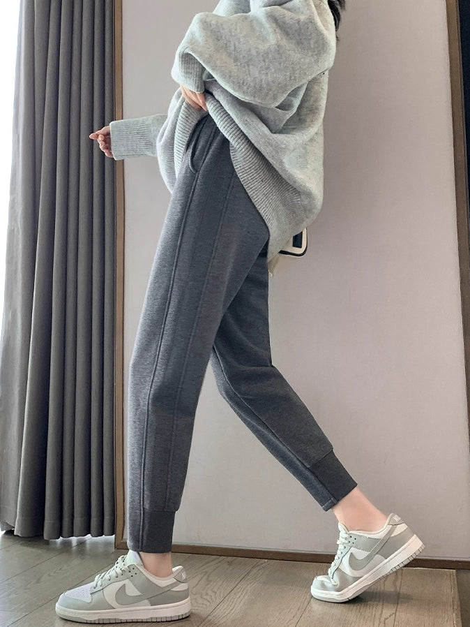 High-Waisted Tapered Sweatpants_BDHL8031