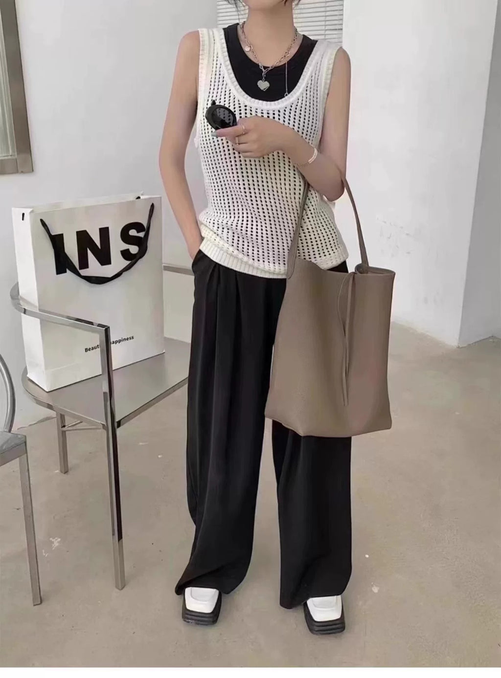 Leather Bucket Tote Bag_BDHL8457
