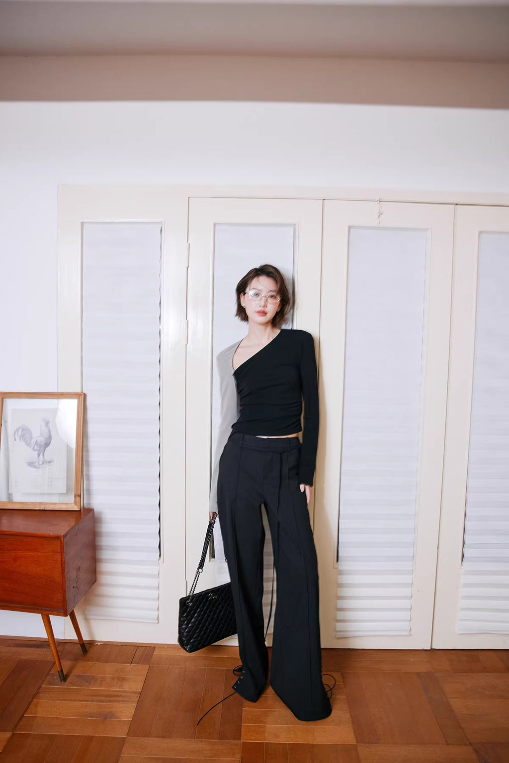 Black Lace-Up Side Low-Rise Wide Pants_BDHL8240