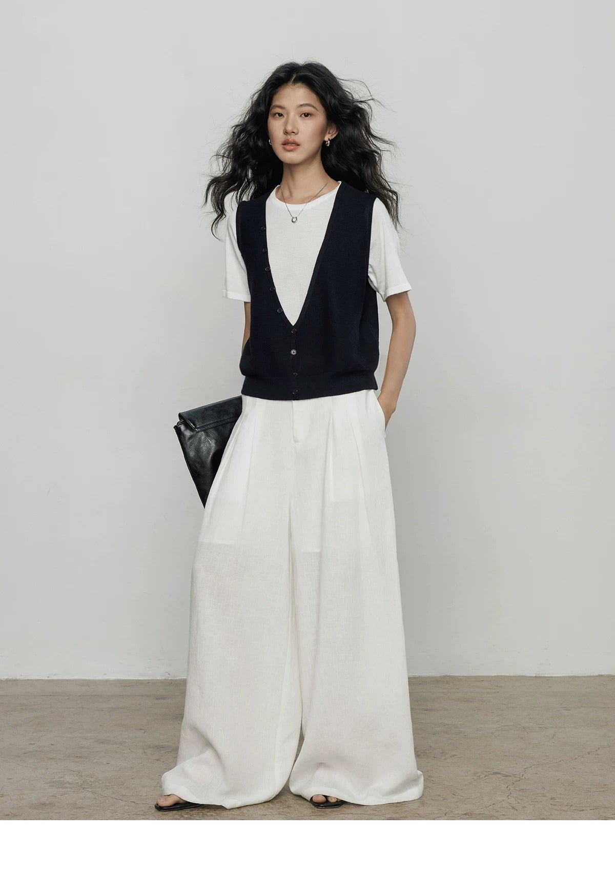 Layered-Look Knit Vest Top_BDHL8363