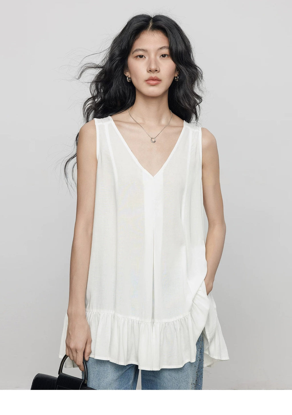 Ruffle Hem Sleeveless Linen Top_BDHL8360