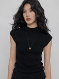 Half Turtleneck Knitted Vest_BDHL7357