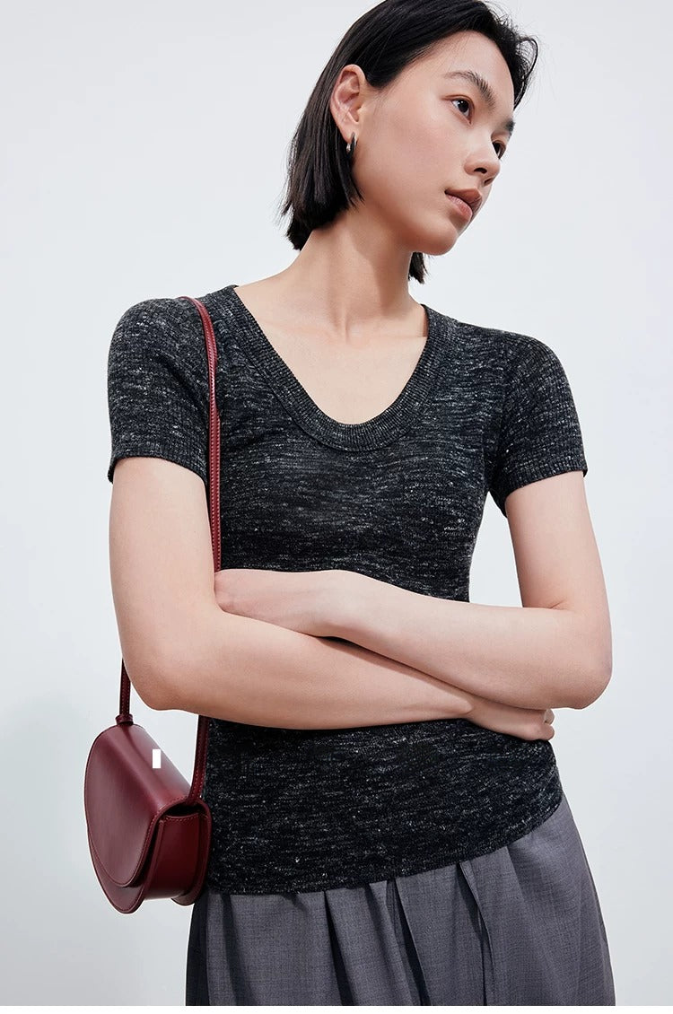 Linen Blend U-Neck Knit Tee_BDHL8347