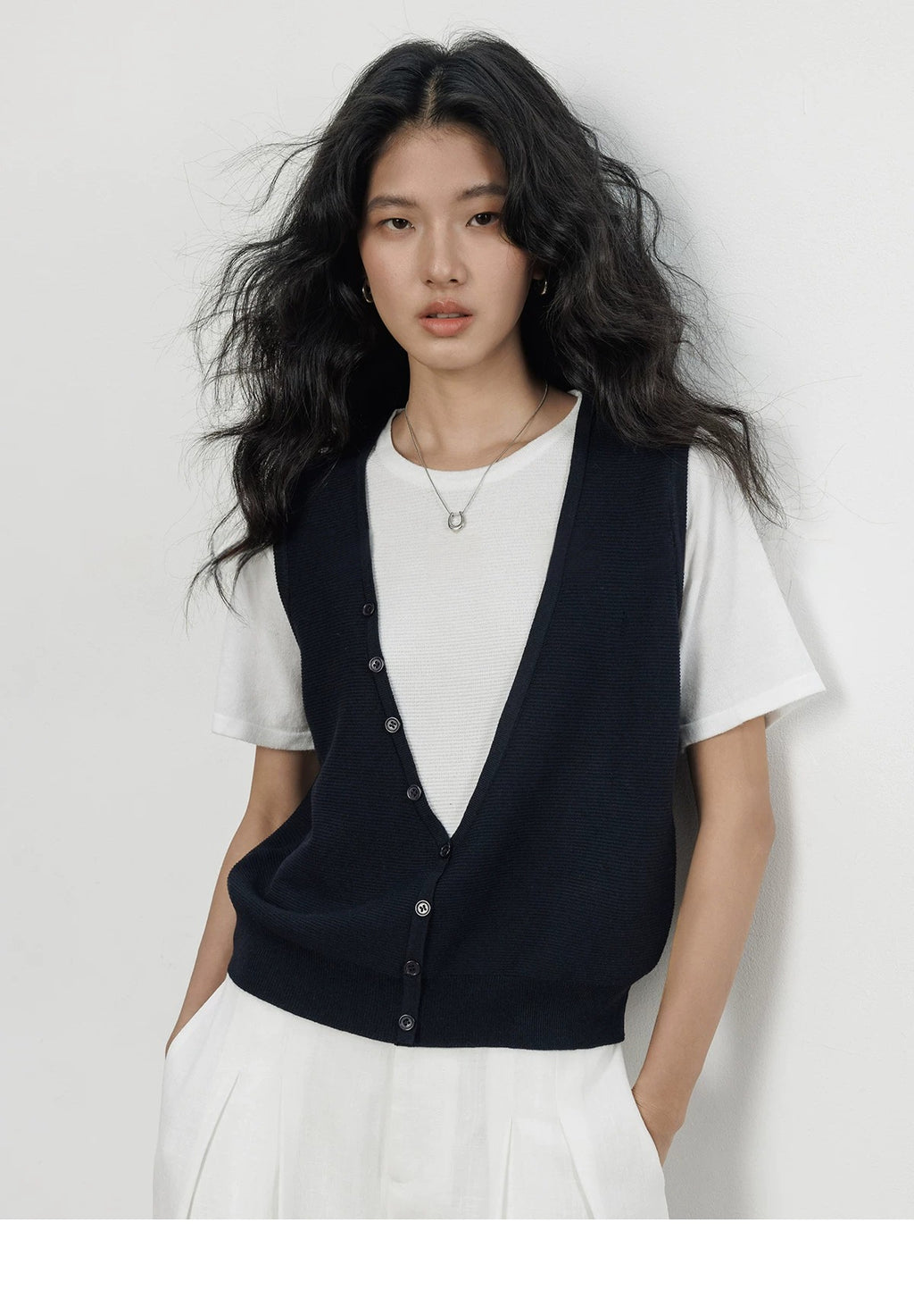 Layered-Look Knit Vest Top_BDHL8363