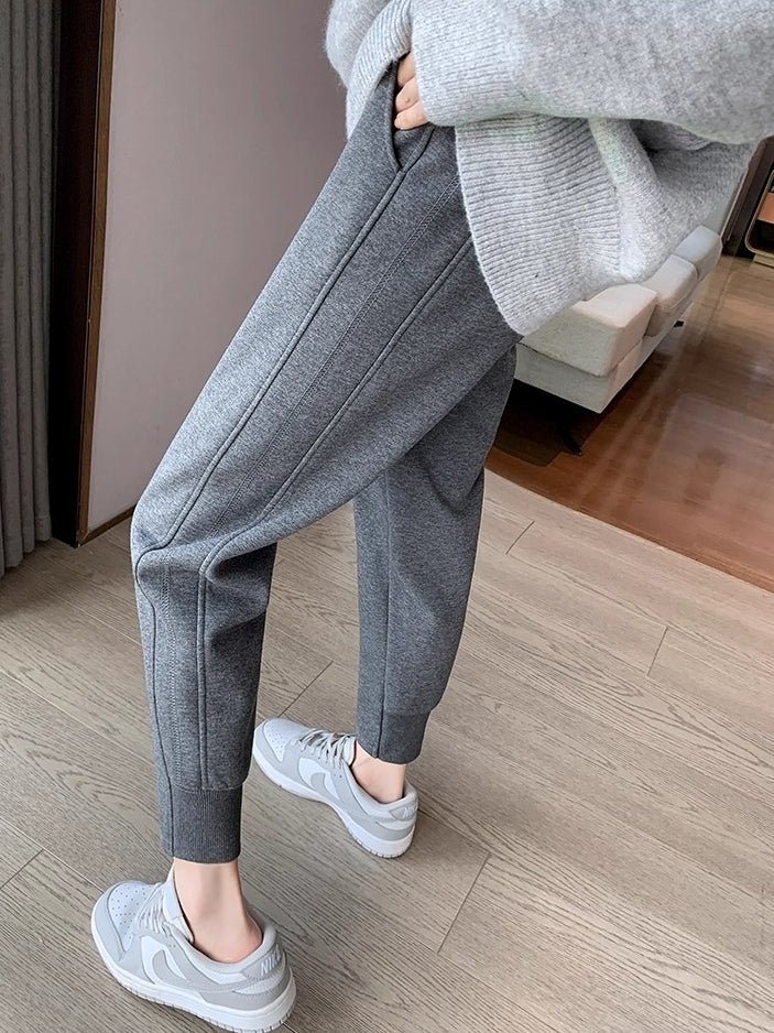 High-Waisted Tapered Sweatpants_BDHL8031