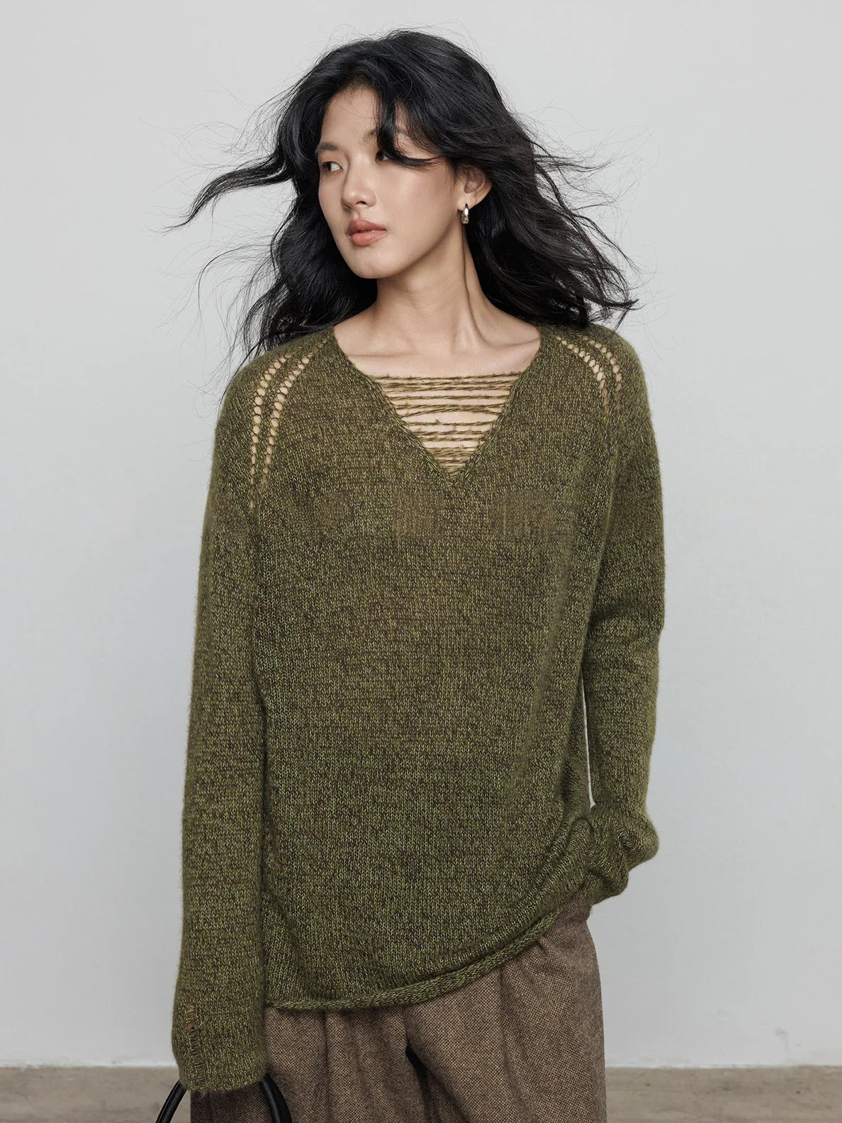 做舊V領針織上衣_BDHL8077