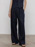 Short Vest Or Straight Pants_BDHL7382