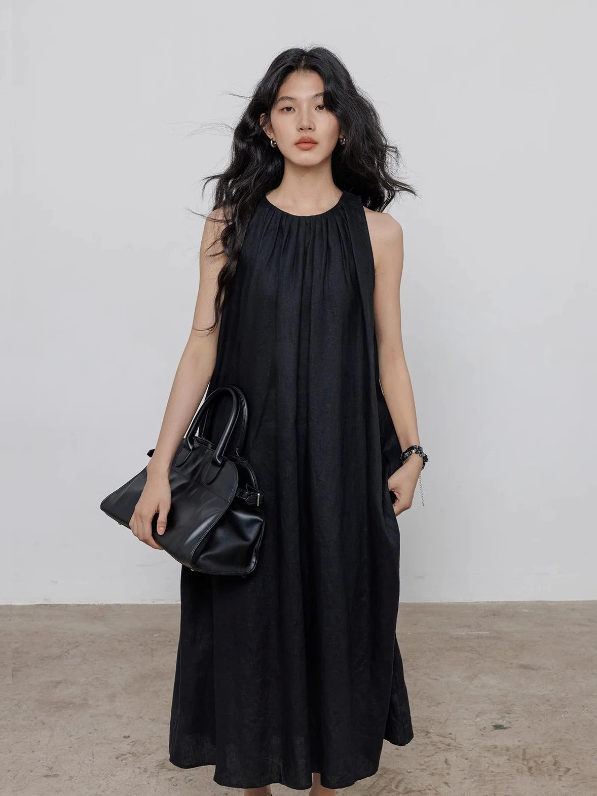 Black A-Line Skirt Sleeveless Dress_BDHL7360