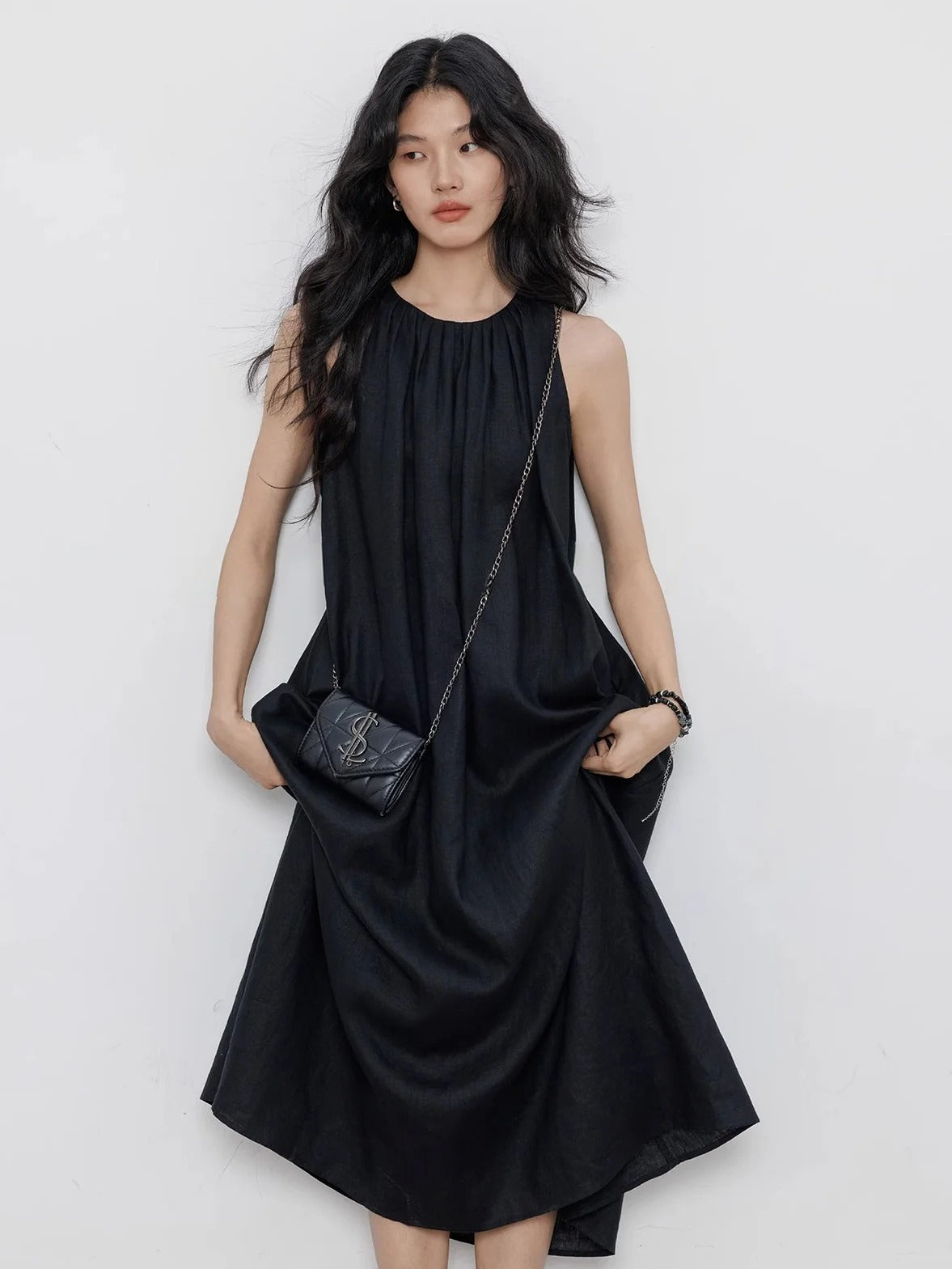 Black A-Line Skirt Sleeveless Dress_BDHL7360